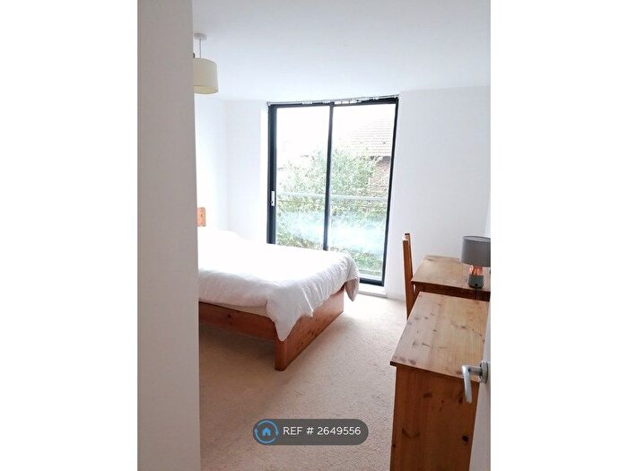 2 Bedroom Flat To Rent In Greatorex Street, London, E1