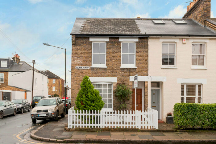2 Bedroom House To Rent In Thorne Street, Barnes, SW13