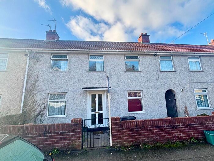 3 Bedroom Property To Rent In Clare Road, Bristol, BS15