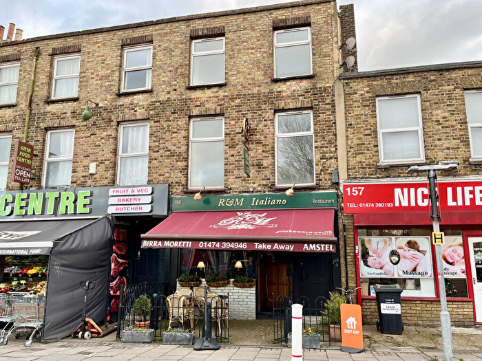 1 Bedroom Flat To Rent In Parrock Street, Gravesend, DA12