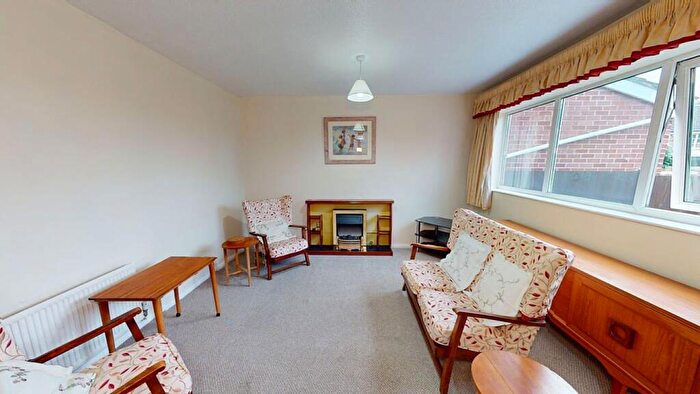 4 Bedroom House To Rent In G Raddlebarn Road, B29