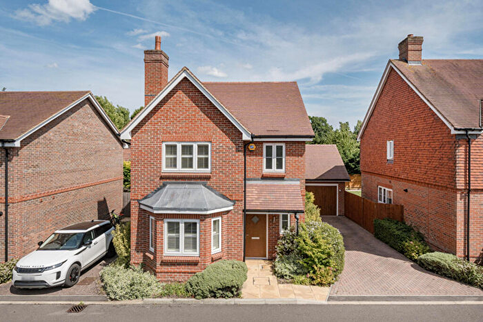 3 Bedroom Detached House For Sale In Monitor Way, Woodley, Reading, Berkshire, RG5