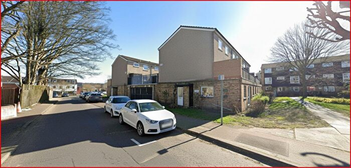 3 Bedroom Maisonette For Sale In Mallard Walk, Sidcup, DA14
