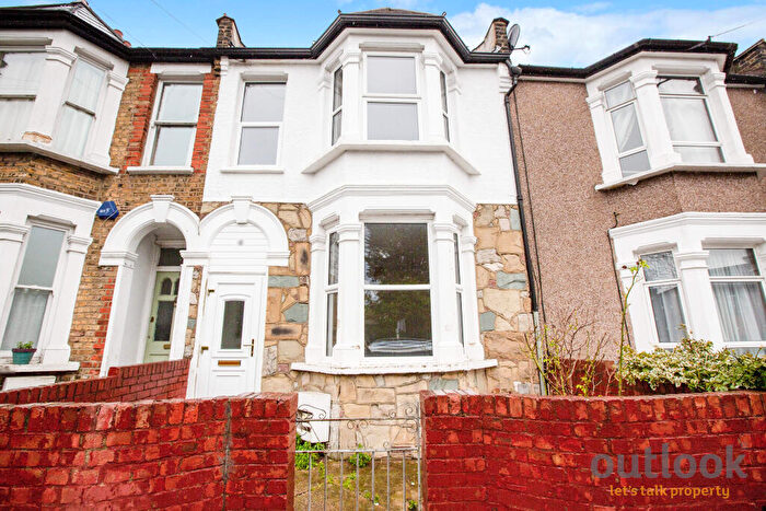 1 Bedroom House To Rent In Etloe Road, Leyton, London, E10
