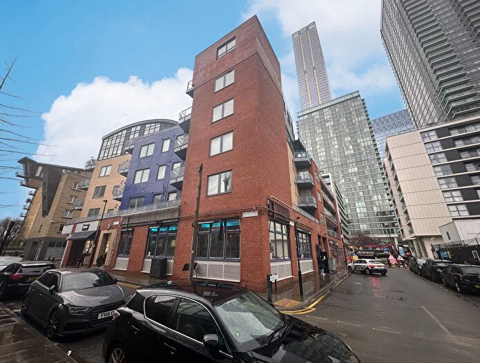 1 Bedroom Flat For Sale In Regatta Point, Flat, Manilla Street, Canary Wharf, London, E14