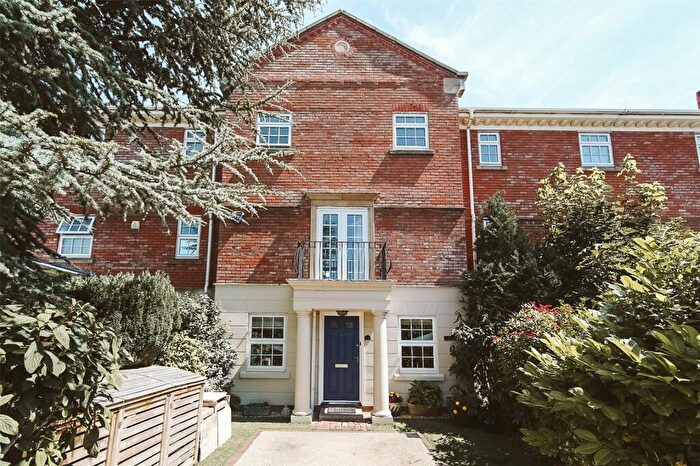 3 Bedroom End Of Terrace House For Sale In Woodvale Court, Banks, Southport, Lancashire, PR9