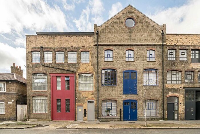 1 Bedroom Flat To Rent In Queens Row, Walworth, SE17