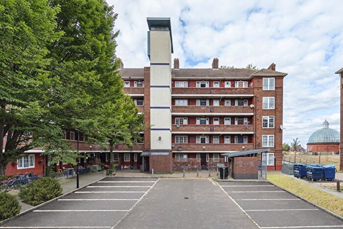 2 Bedroom Flat For Sale In Welland Street, London, SE10