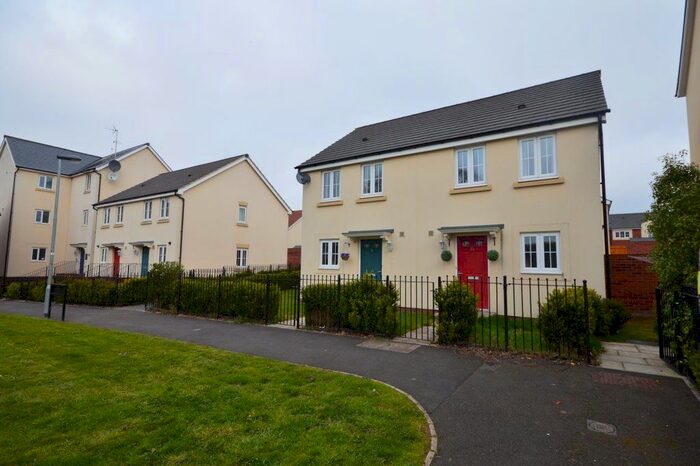 2 Bedroom Property To Rent In Powell Place, Swindon, SN2