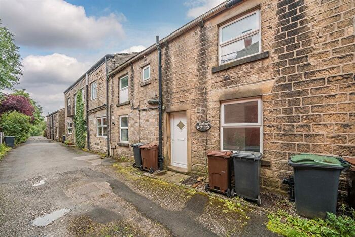 2 Bedroom Flat To Rent In Belle Vue, Chinley, High Peak, SK23