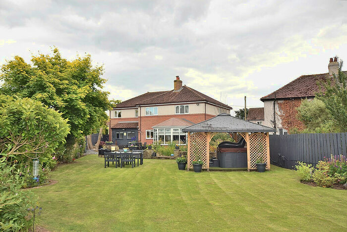 4 Bedroom Detached House To Rent In Bridge Road, Brompton On Swale, DL10
