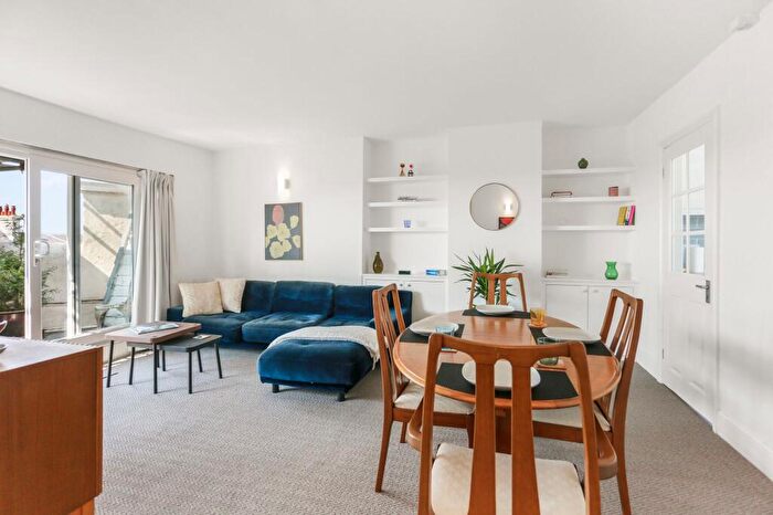 1 Bedroom Flat For Sale In Denmark Terrace, Brighton, BN1