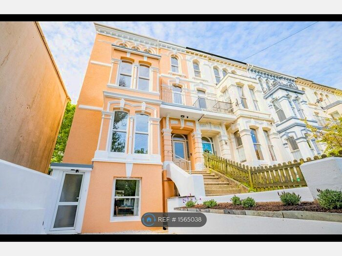 Studio To Rent In Connaught Avenue, Plymouth, PL4