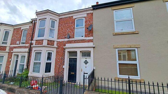 3 Bedroom Flat To Rent In Joan Street, Benwell, Newcastle Upon Tyne, NE4