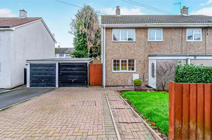 3 Bedroom Semi Detached House For Sale In Sherwood Drive, Cannock, WS11