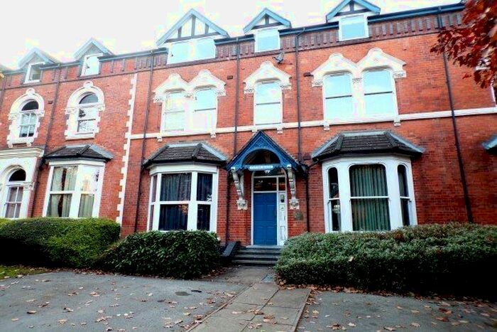 2 Bedroom Flat To Rent In Victory House, Birmingham, B13