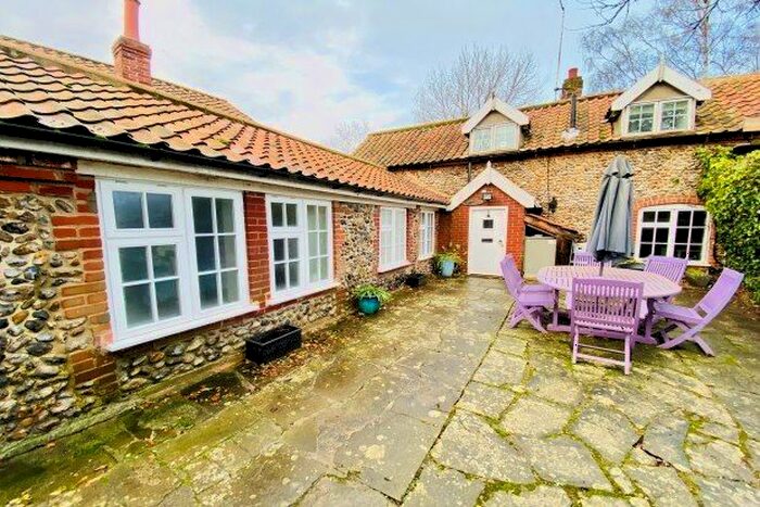 3 Bedroom Cottage To Rent In The Street, Melton Constable, NR24