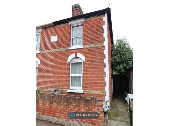 3 Bedroom Semi-Detached House To Rent In Winsley Road, Colchester, CO1