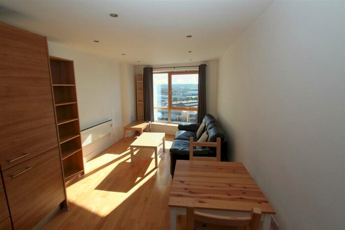 1 Bedroom Flat To Rent In Clarence House, Leeds Dock, LS10