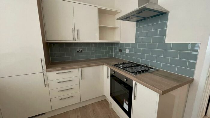 2 Bedroom Flat To Rent In Bethcar Street, Ebbw Vale, NP23