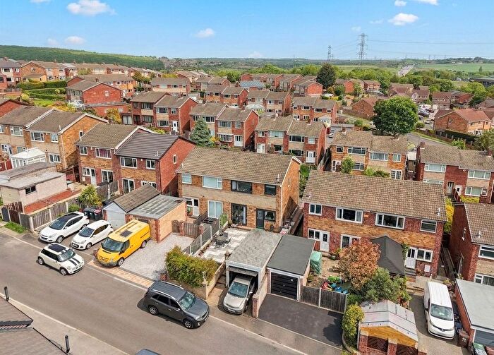3 Bedroom Semi-Detached House For Sale In Chiltern Rise, Brinsworth, S60