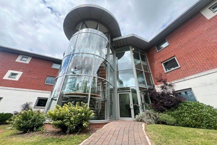 2 Bedroom Flat To Rent In Evesham Road, Redditch, B97