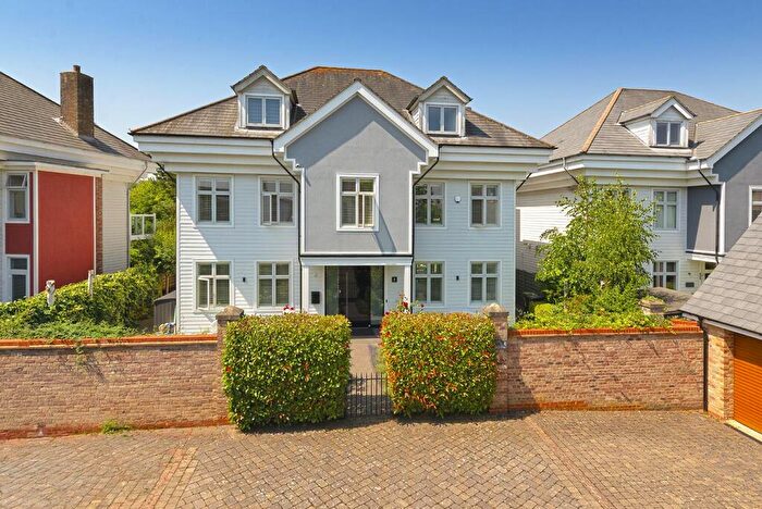 5 Bedroom Detached House For Sale In Clemens Place, Kings Hill, ME19