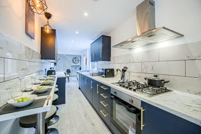 7 Bedroom Terraced House To Rent In Hen Lane, Coventry, West Midlands, CV6