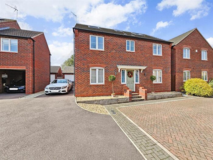 6 Bedroom Detached House For Sale In Hampden Road, Newton, Nottingham, NG13