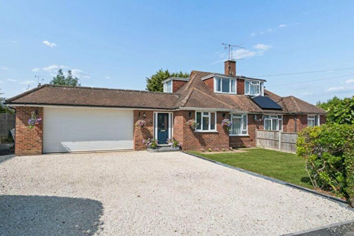 3 Bedroom Semi-Detached House For Sale In Napier Road, Maidenhead, SL6