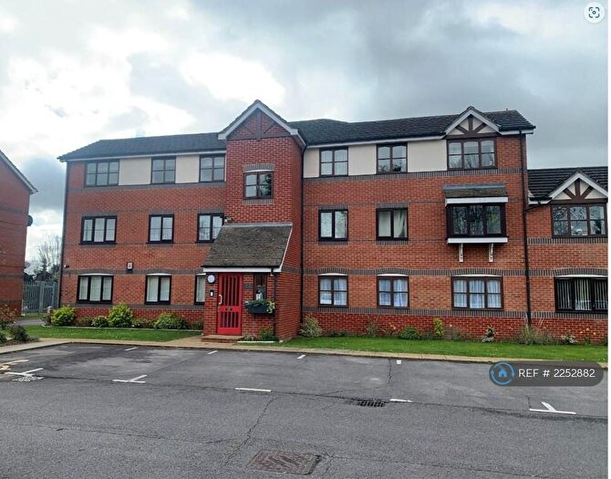 2 Bedroom Flat To Rent In Coalmans Way, Burnham, Slough, SL1