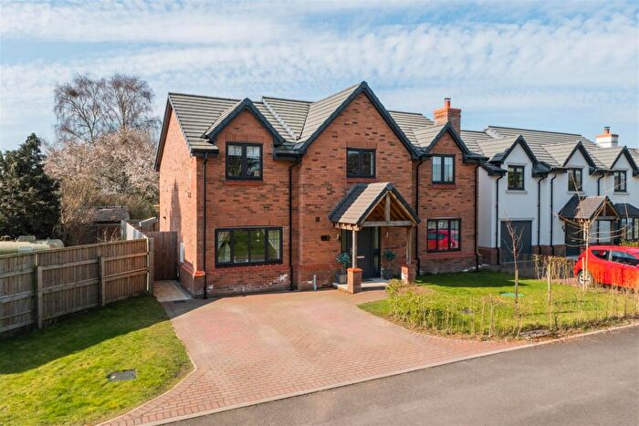 4 Bedroom Detached House For Sale In Paddock View Close, Wrenbury, CW5