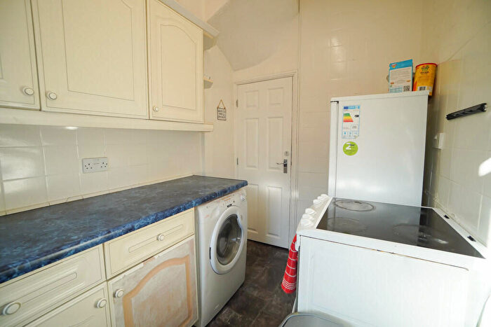 3 Bedroom Terraced House For Sale In Vinery Mount, Leeds, West Yorkshire, LS9