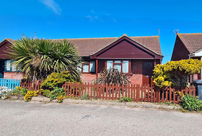 2 Bedroom Semi-Detached Bungalow For Sale In Ostend Road, Walcott, NR12