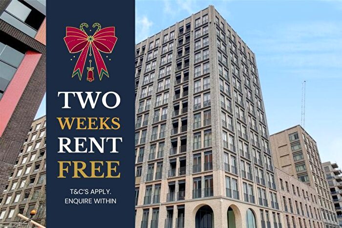 3 Bedroom Flat To Rent In Baileys House, Charles Clowes Walk, SW11