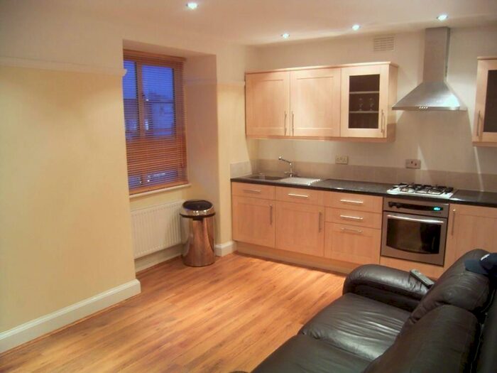 1 Bedroom Flat To Rent In Heath Road, Twickenham, TW1