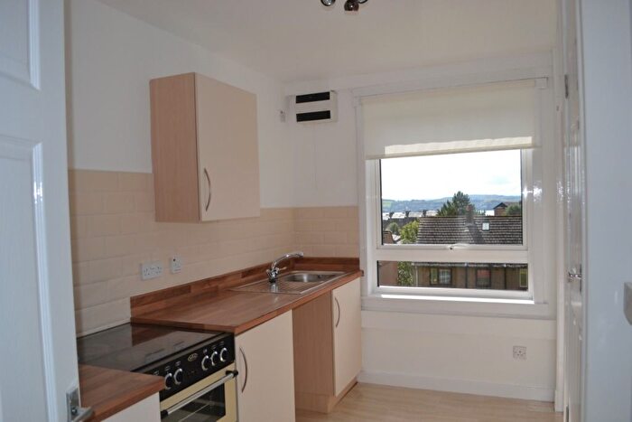 2 Bedroom Flat For Sale In Pentland Crescent, West End, Dundee, DD2