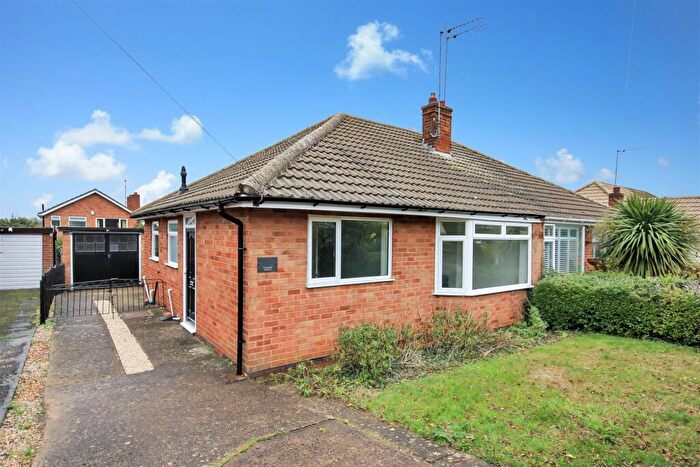2 Bedroom Semi-Detached Bungalow For Sale In Plumtree Avenue, Wellingborough, NN8