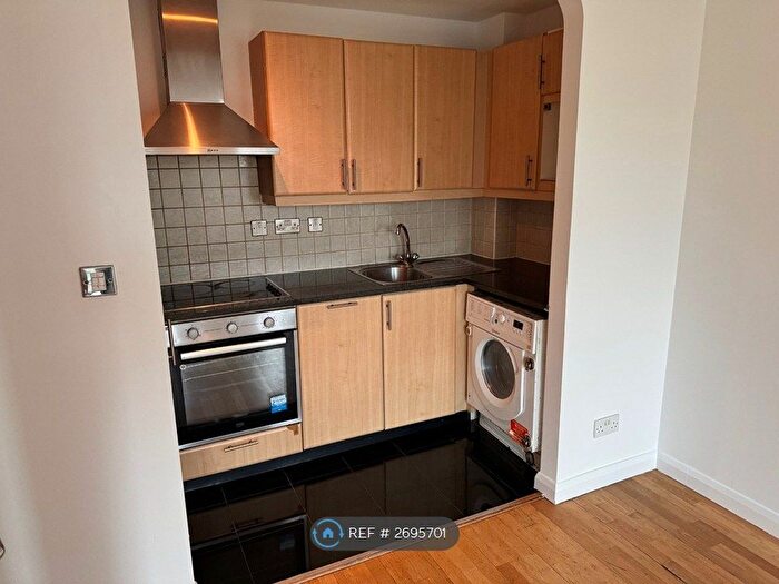 1 Bedroom Flat To Rent In Northampton House, Northampton, NN1