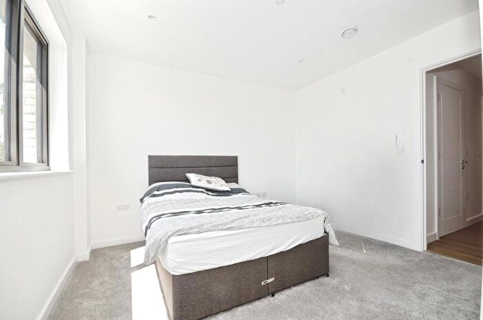 1 Bedroom Flat For Sale In Bridgehill Close, Wembley, HA0