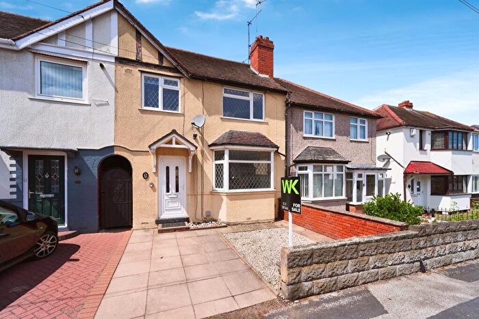 3 Bedroom Terraced House For Sale In Moorlands Road, West Bromwich, B71