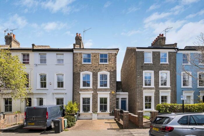 4 Bedroom Terraced House To Rent In Eleanor Road London, E8