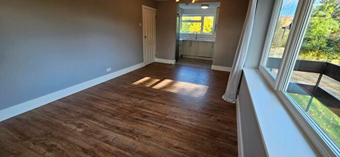 2 Bedroom Apartment To Rent In Milton Road, Harpenden, AL5