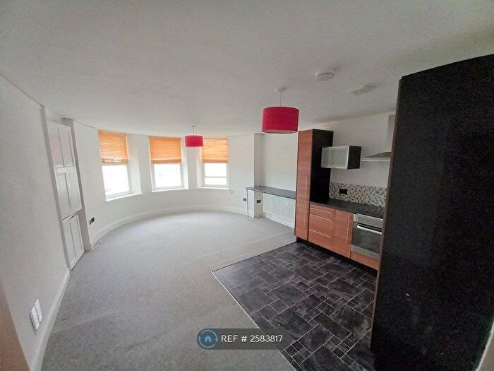 2 Bedroom Flat To Rent In Durnford Street, Plymouth, PL1