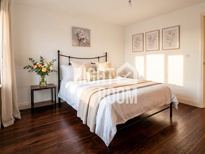 2 Bedroom Flat To Rent In Two Bedroom Flat, Alvechurch Road, B31