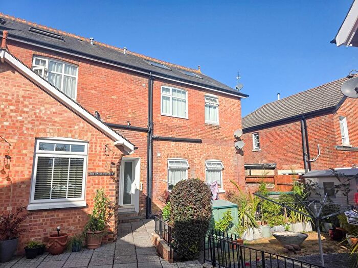 1 Bedroom Flat To Rent In Coach House Mews, Wimborne, BH21