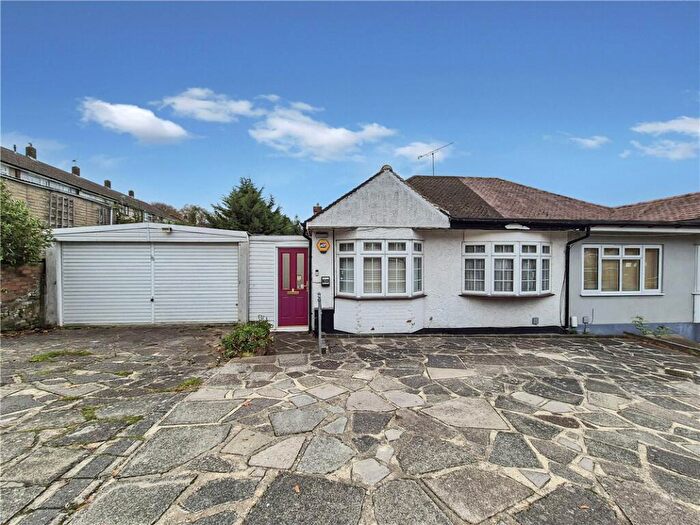 3 Bedroom Bungalow For Sale In Edmunds Avenue, St Pauls Cray, Kent, BR5