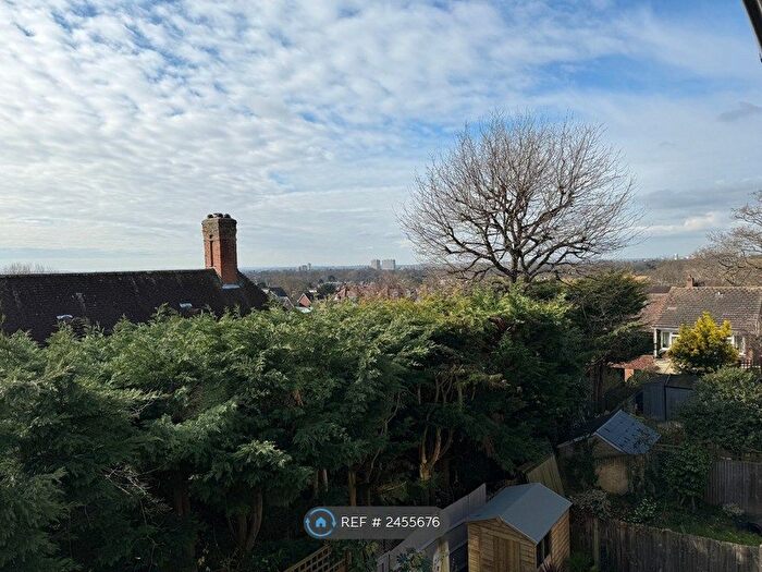 4 Bedroom Terraced House To Rent In Hillview, London, SW20