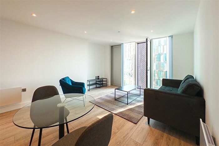 1 Bedroom Apartment To Rent In The Blade, M15