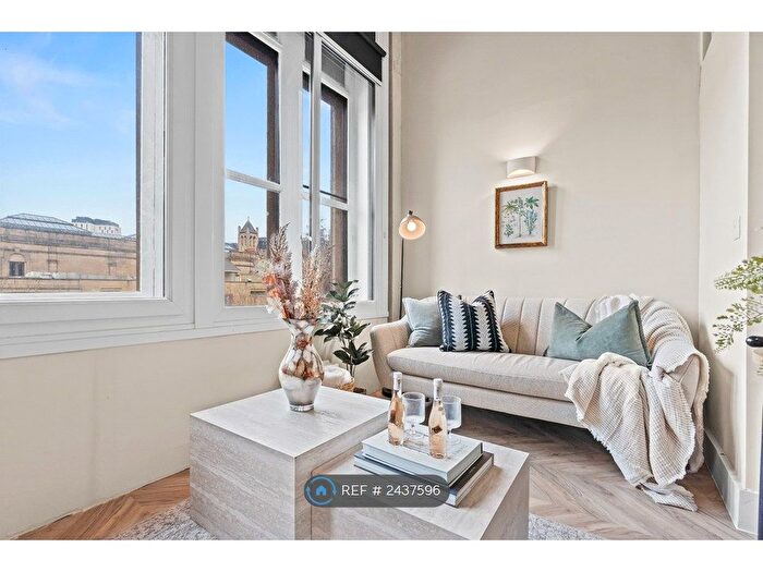 1 Bedroom Flat To Rent In The Headrow, Leeds, LS1